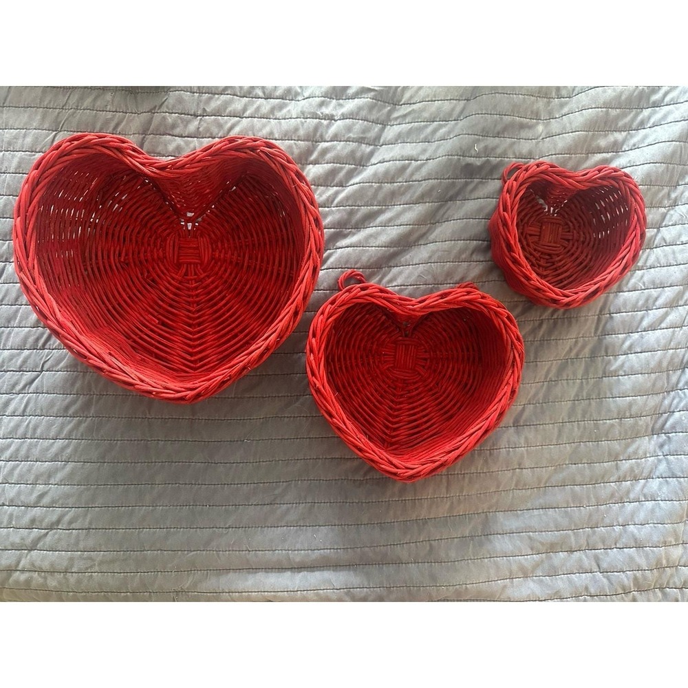 Wicker Heart Shaped Nesting Baskets Set of 3 Home Decor Love